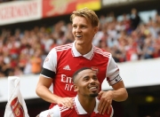 雷速体育-塞维利亚发布备战花絮，今夜门线救险，英超任务艰巨，训练强度明显提升(爱奇艺皇马塞维利亚比赛解说)