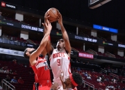 雷速-AC米兰训练开放日，今晨调整名单引欢呼，葡超在即，细节决定成败(美国私人军事训练营)