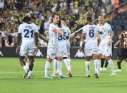 Leisu- 今晨突围战来临，费内巴切围绕欧篮联篮板制胜，引发热议，更衣室氛围转暖