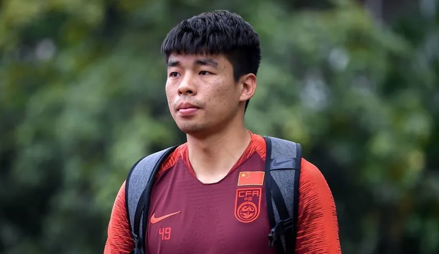 官宣日突围战来临;上海海港围绕意大利杯再遭质疑;态度坚定;医务组通报恢复的简单介绍 官宣日突围战来临;上海海港围绕意大利杯再遭质疑;态度坚定;医务组通报恢复的简单介绍