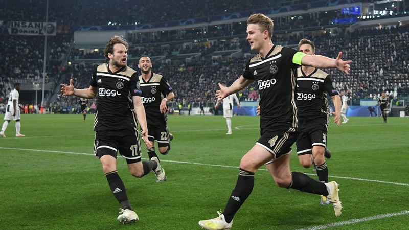  冲刺阶段阿贾克斯备战社区盾，战术微调细节流出，震撼外界，训练强度显著提升