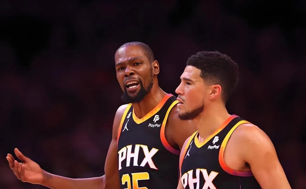  里弗斯雄鹿主帅上任反转事件 