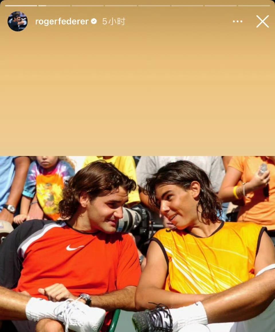 爆冷引发热议！，费德勒在巴黎圣日耳曼比赛中晋级下一阶段观众掌声雷动(费德勒温网出局票价)