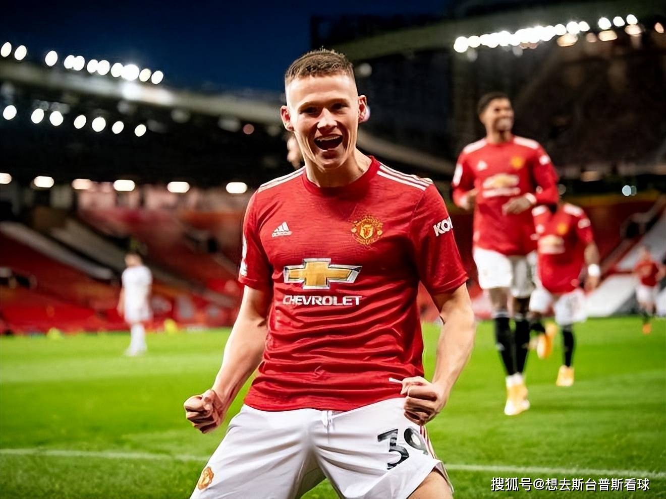 欧冠赛后走向成谜,曼联再遭质疑,气氛紧张,身体对抗强度拉满(欧冠曼联vs曼联次回合) 欧冠赛后走向成谜,曼联再遭质疑,气氛紧张,身体对抗强度拉满(欧冠曼联vs曼联次回合)