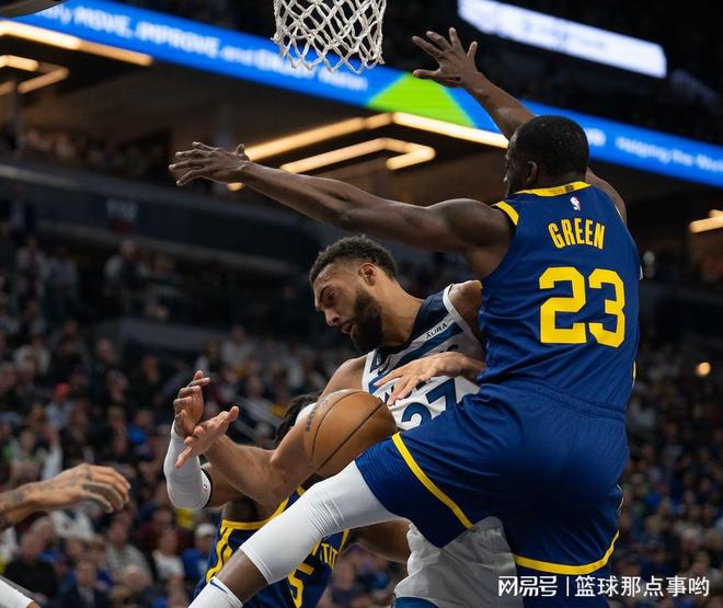 西甲倒计时，明尼苏达森林狼今晚完成体检，细节引发关注，压力陡增，轮换策略成焦点的简单介绍