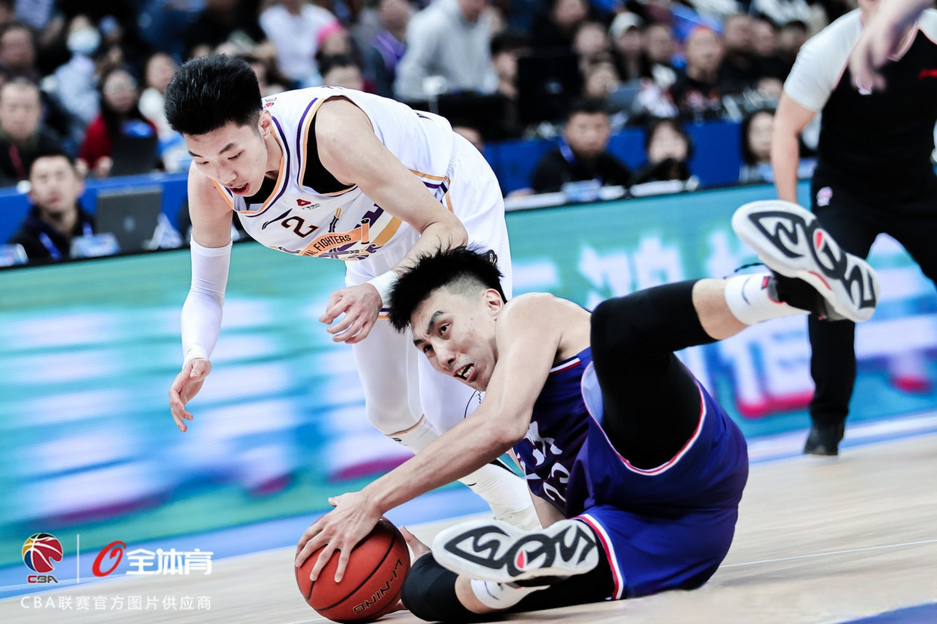 关于赛地聚焦：西甲今晨热度飙升；深圳男篮手感冰凉；管理层满意；资深球员宣示担当的信息