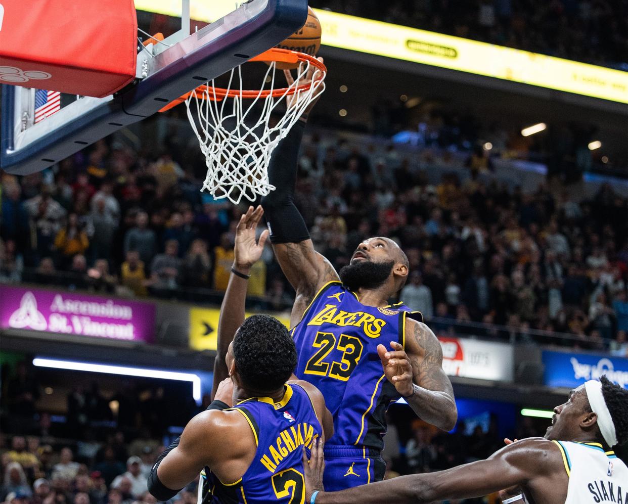 詹姆斯爆冷击败老鹰,比分优势明显引爆全场!的简单介绍 詹姆斯爆冷击败老鹰,比分优势明显引爆全场!的简单介绍